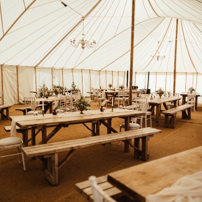 Warren Farmhouse is a rustic venue based in Nottinghamshire