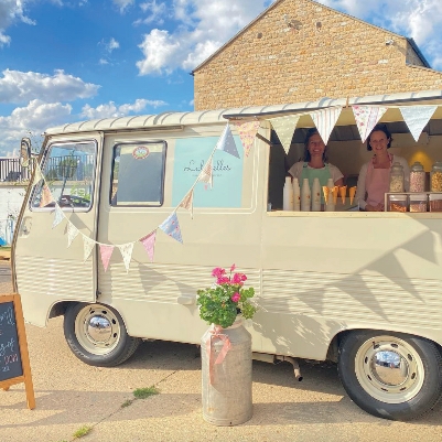 Wedding News: Lulabelles Vintage Ice Cream Van offers the perfect addition to summer weddings