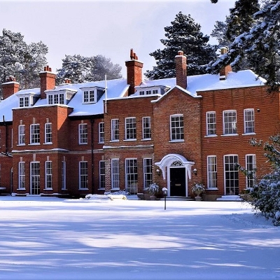 Wedding News: Check out Woodhall Spa Manor in Lincolnshire